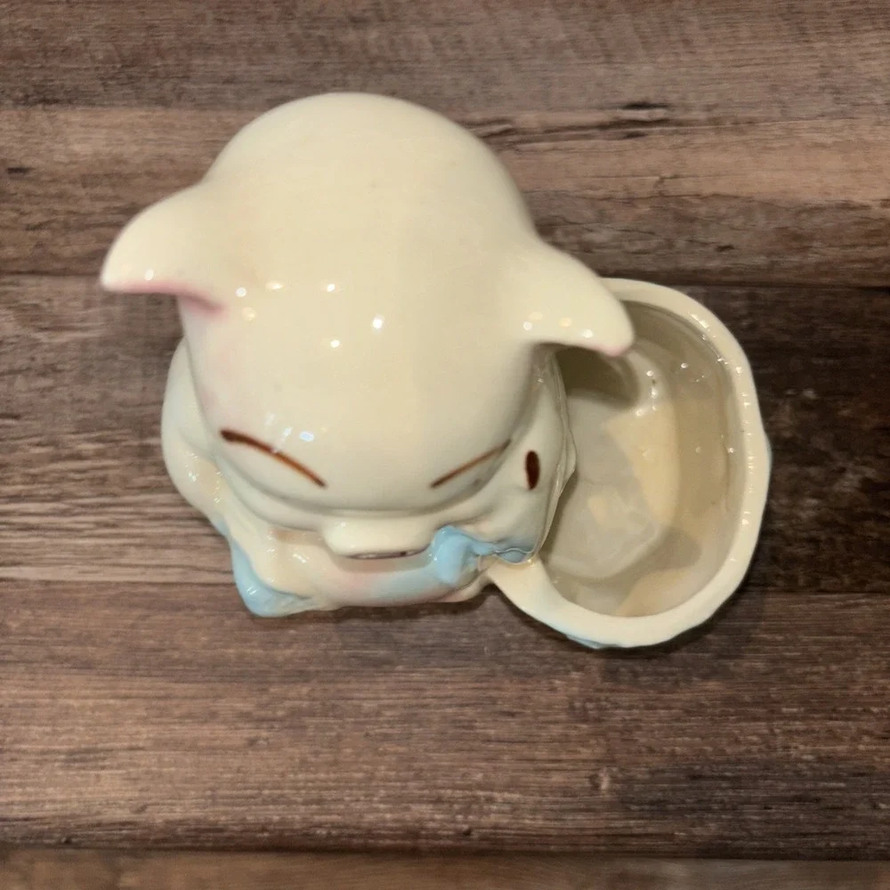 1950s Vintage SHAWNEE Ceramic 5 1/2'' Pig by Tree Stump Planter Blue And Pink